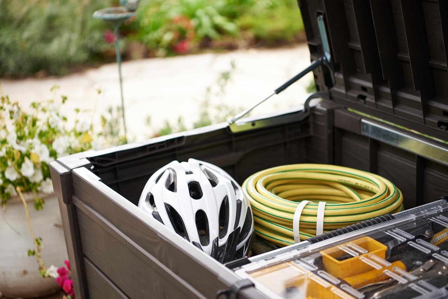 454L Brightwood Garden Storage Box — All-Weather, Fade-Free Outdoor Storage